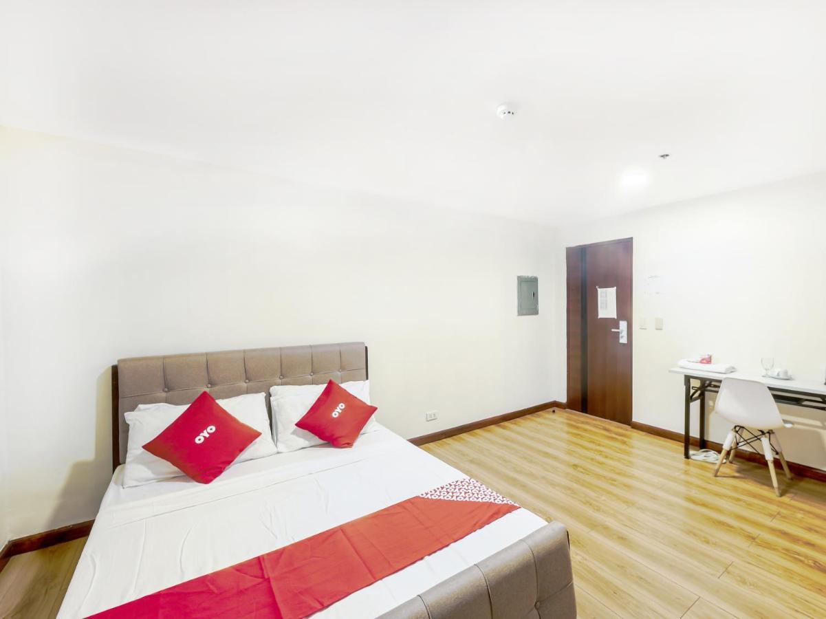 Vaccinated Staff - Oyo 837 Kysabel Hotel Paco 外观 照片